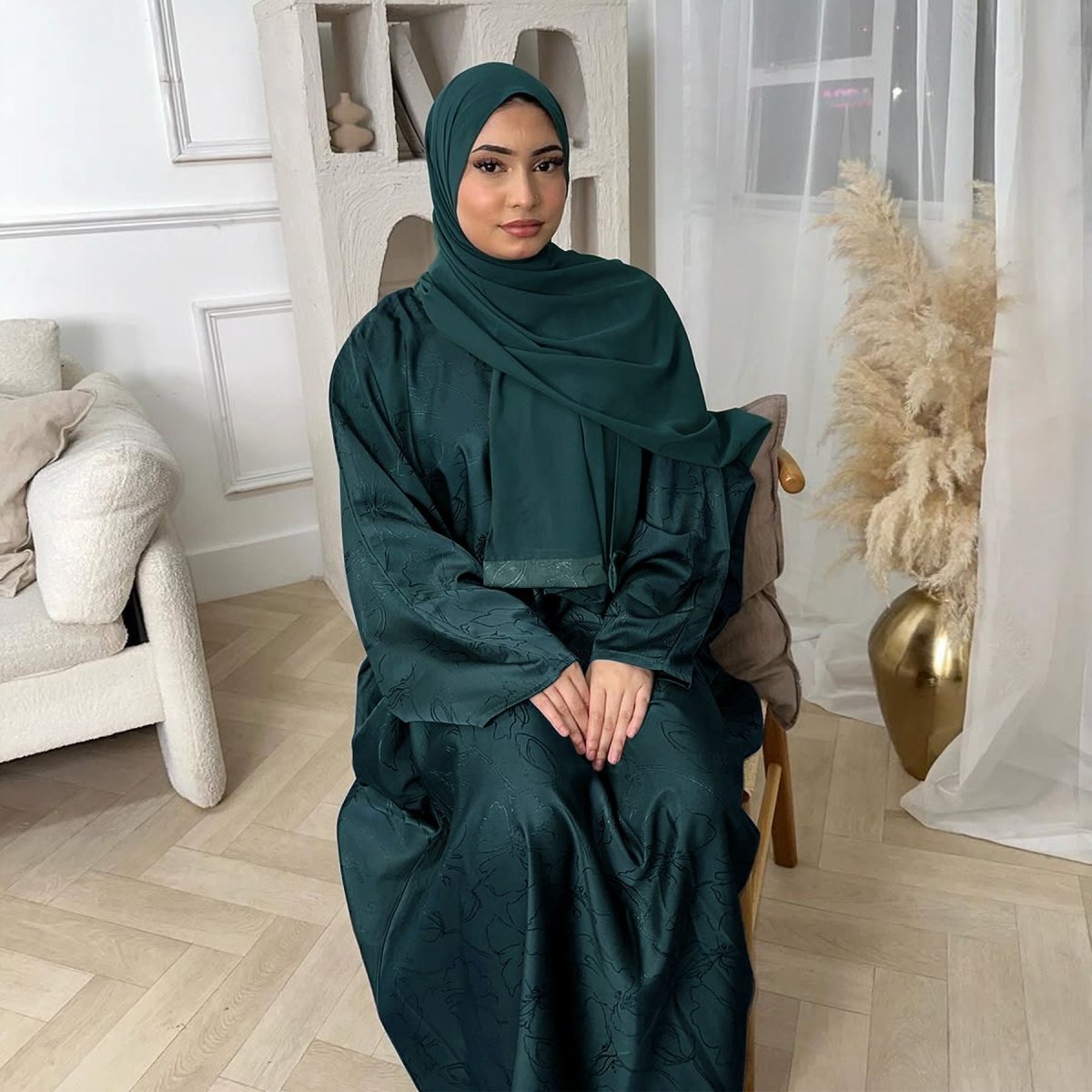 Abaya en satin tissé jacquard 3D (MA138)