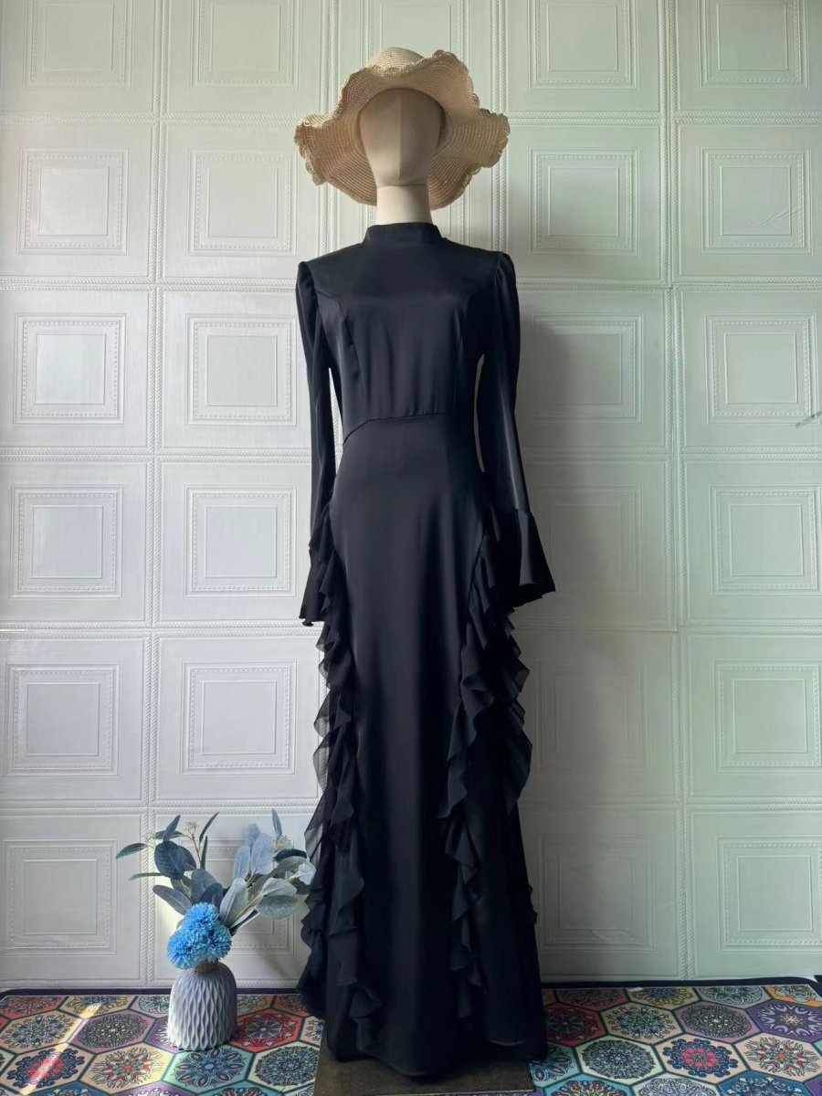 Robe Longue Royale en Satin et Mousseline, Col Semi-Roulé, Laçage, Manches Cloche et Volants Étagés (MA235)