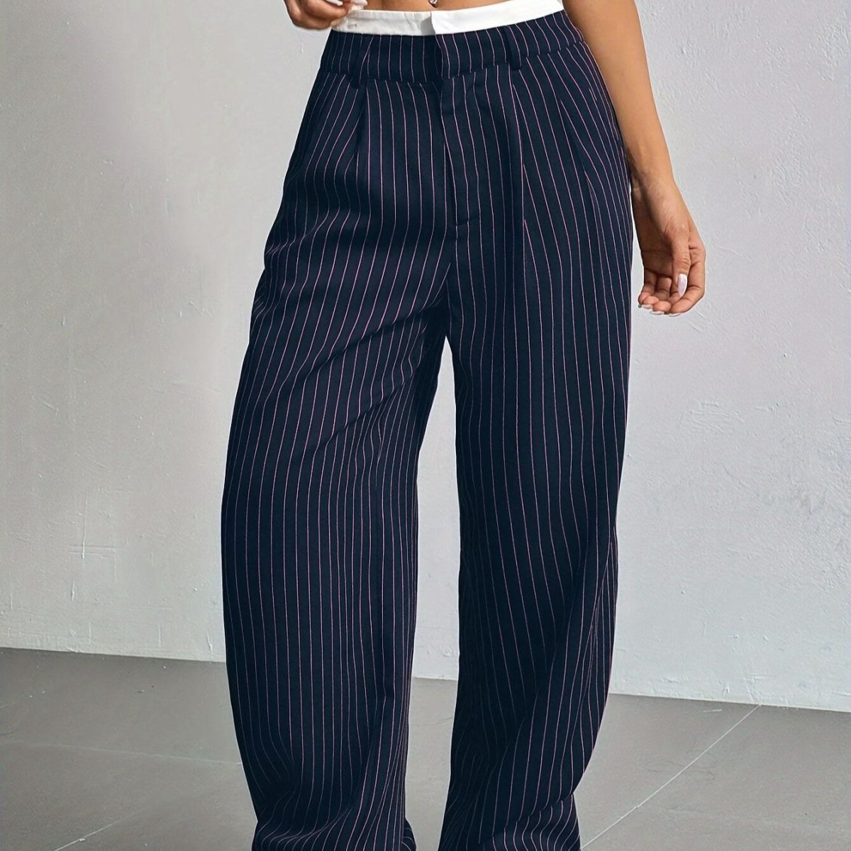 Pantalon large à rayures fines | Pantalon taille haute avec ceinture contrastante (MS244)