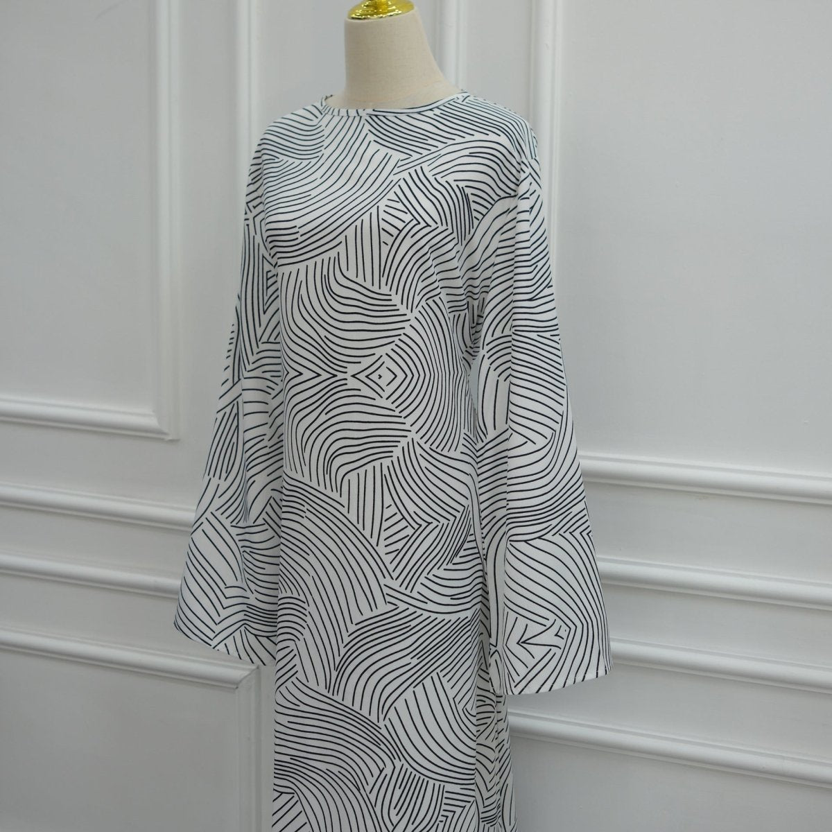Robe Maxi Imprimée à Manches Cloche Froissées-Délavées (MS474)