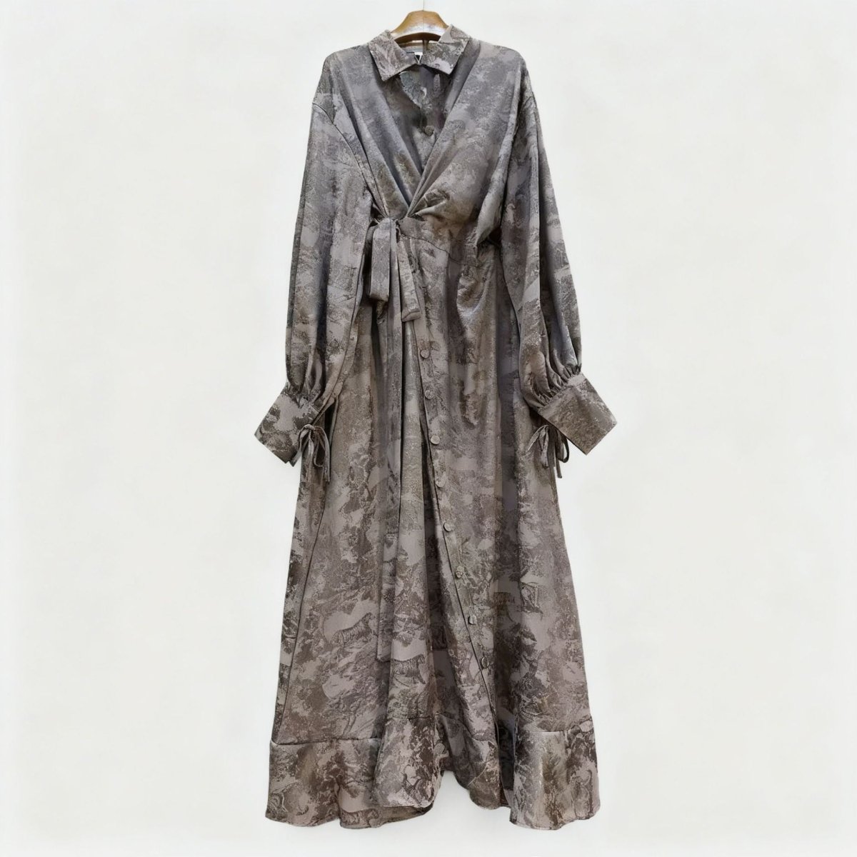 Robe Portefeuille en Jacquard Floral | Robe Maxi à Col et Manches Nouées (MS257)