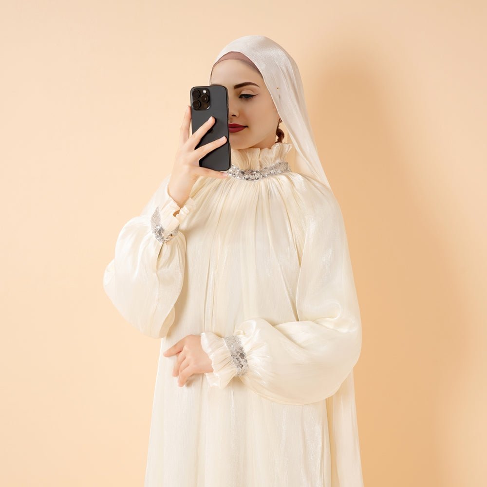 Abaya Élégante à Manchette Fleurie Brillante et Sequins | Abaya Brillante avec Sequins (MA140)