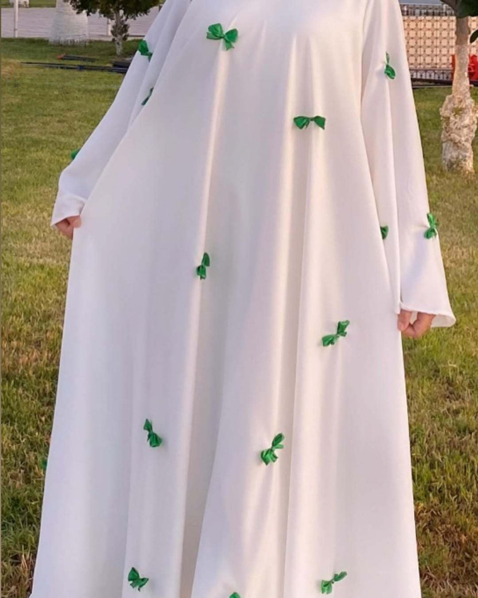 Abaya longue à ourlet ample, manches cloche et détail nœud papillon (MA151)