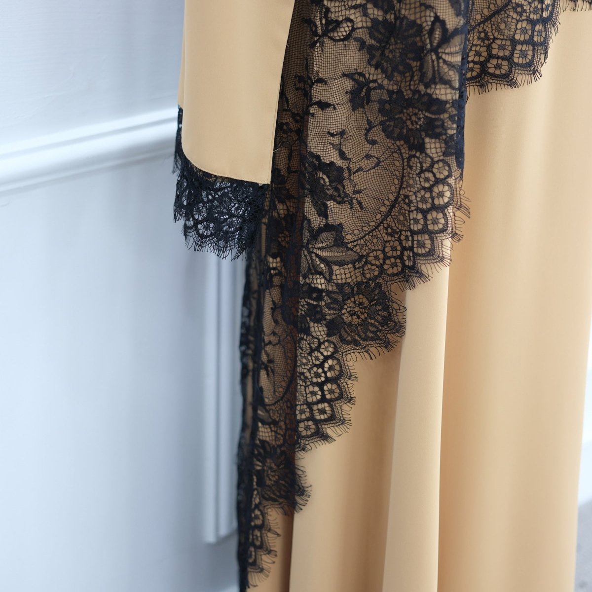 Robe Maxi avec Empiècement en Dentelle Contrastée à la Taille (MS409)
