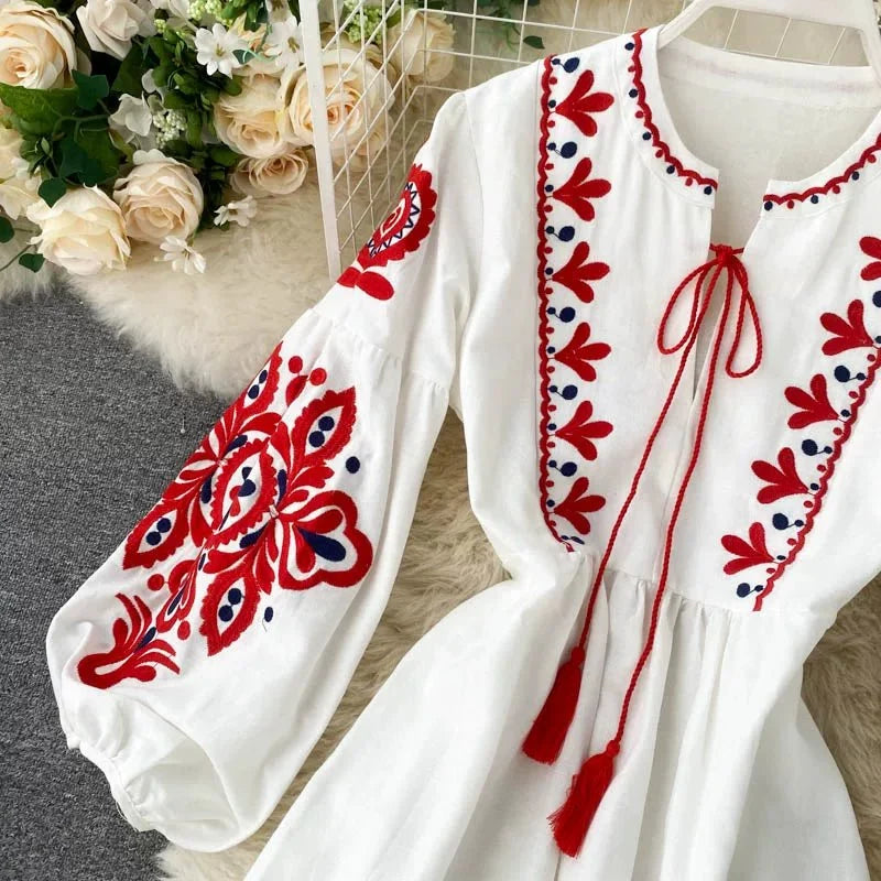 Robe Longue en Lin Brodée Style Bohème (MS460)