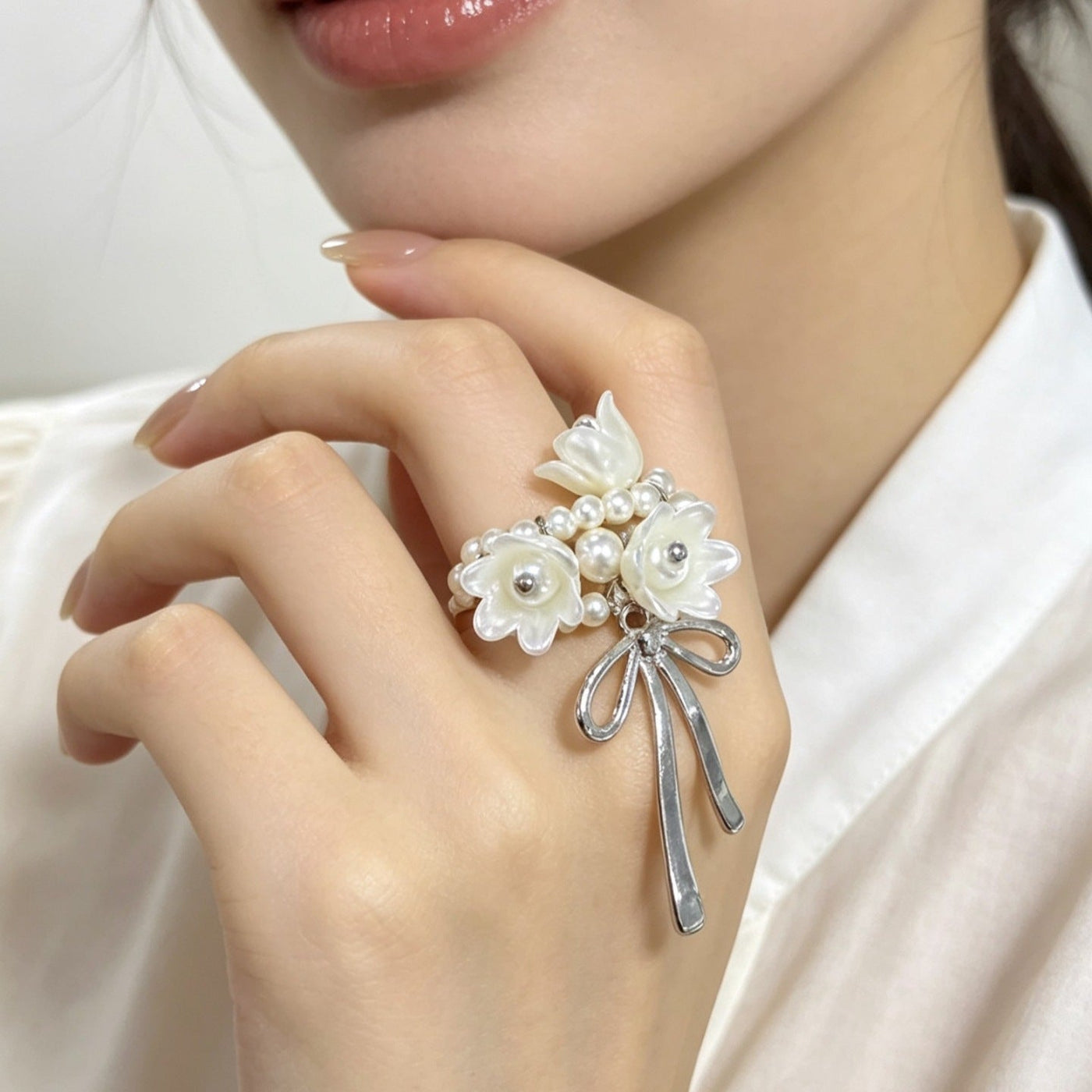 Bague Nœud Nacre Muguet Statement | Bague Florale Ajustable (MAC482)