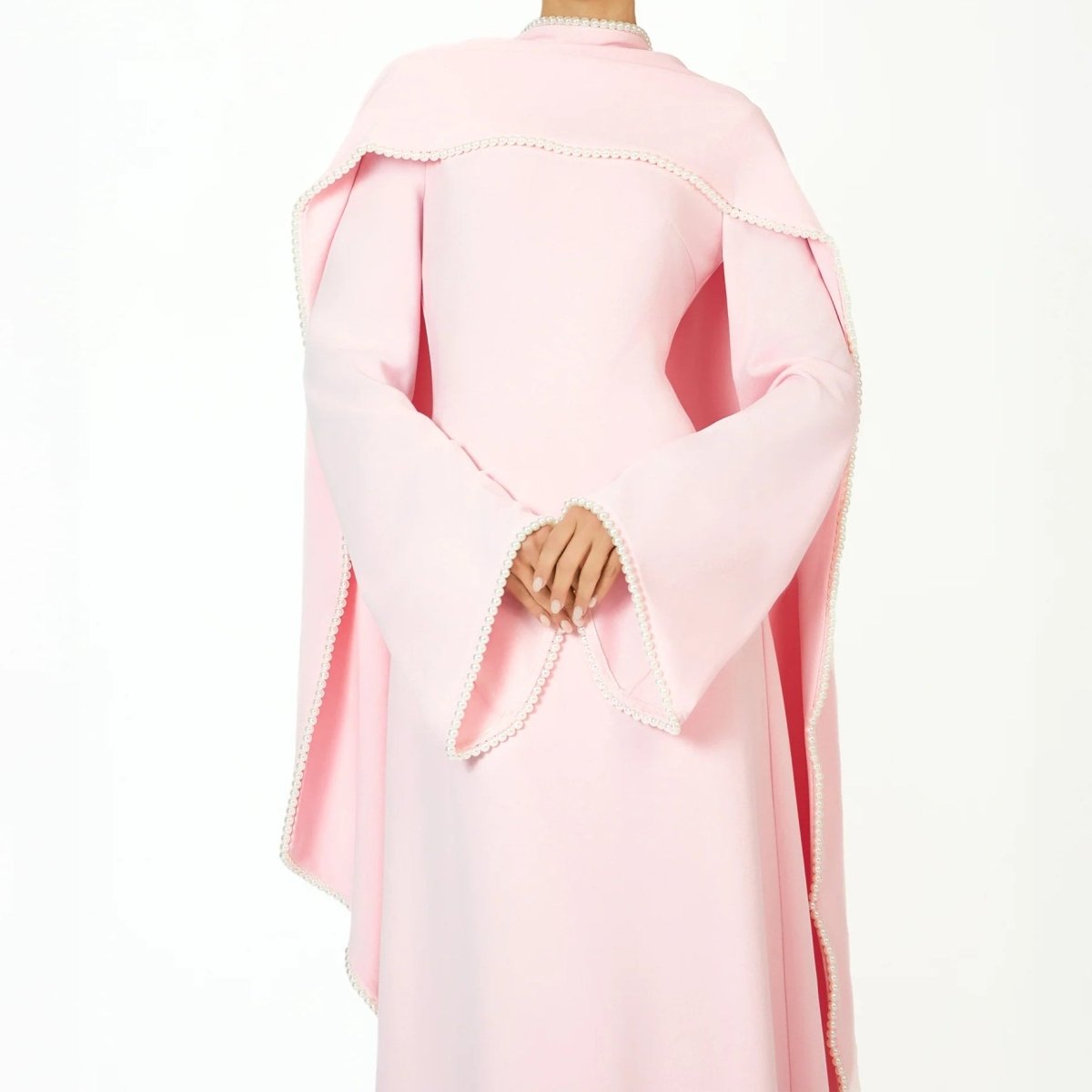 Robe de soirée élégante à manches cape ornée de perles (UKMA337)