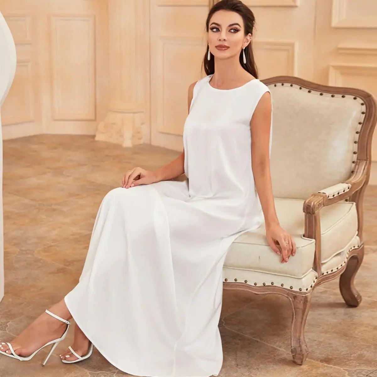 Robe intérieure sans manches en satin (MA037)