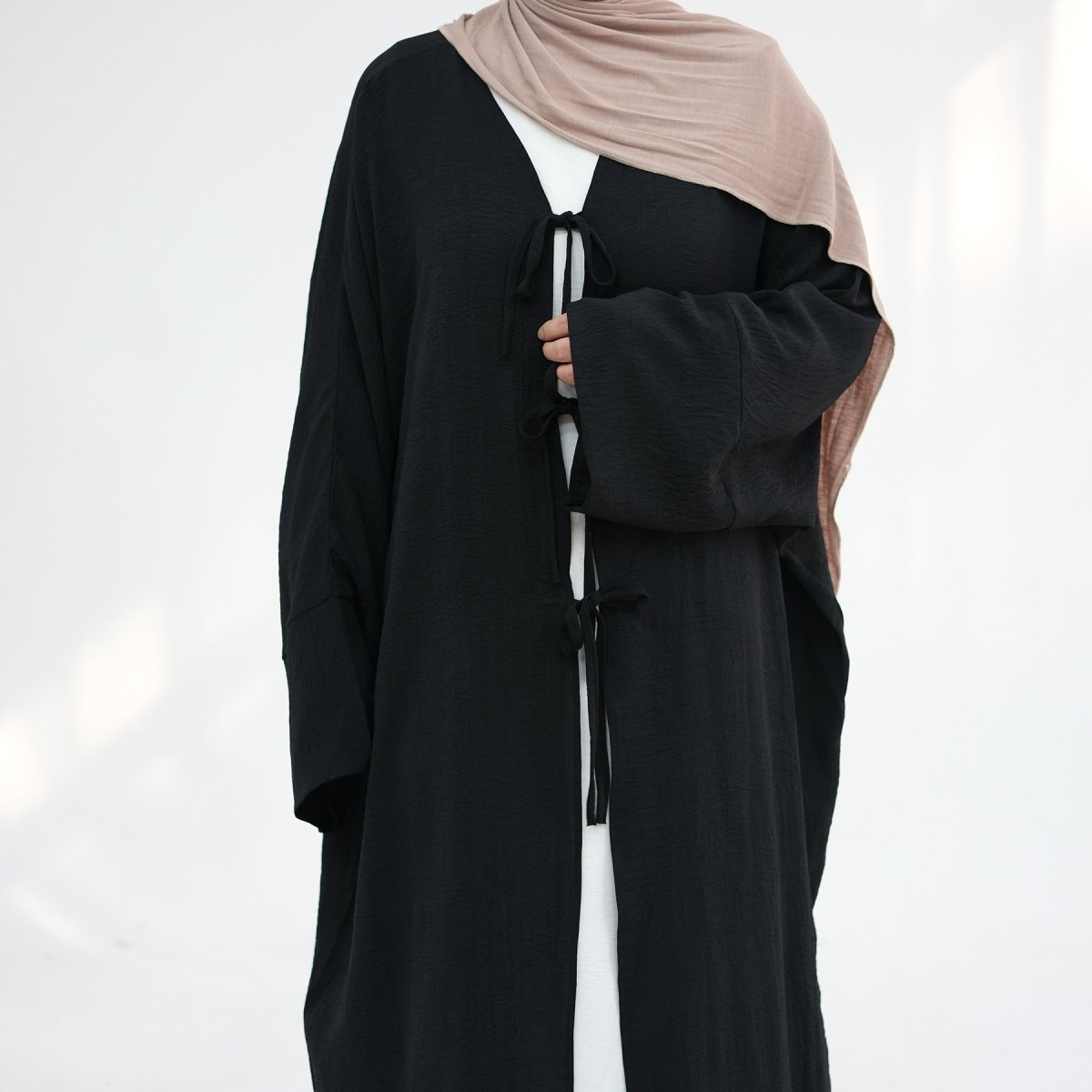 Kimono Abaya Ouvert Ample à Lacets (MOA107)