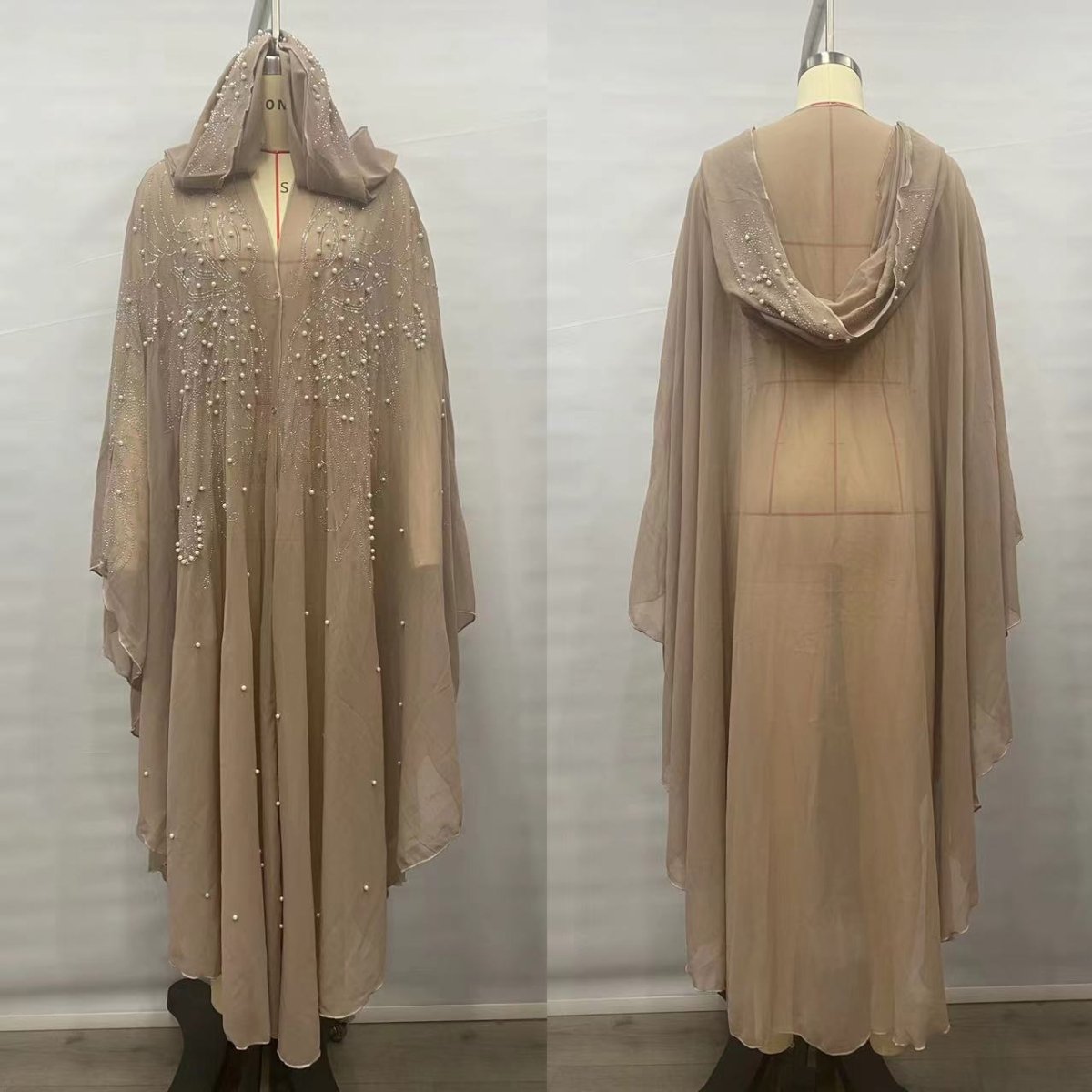 Cape Abaya à capuche ornée de cristaux et de perles (MA366)