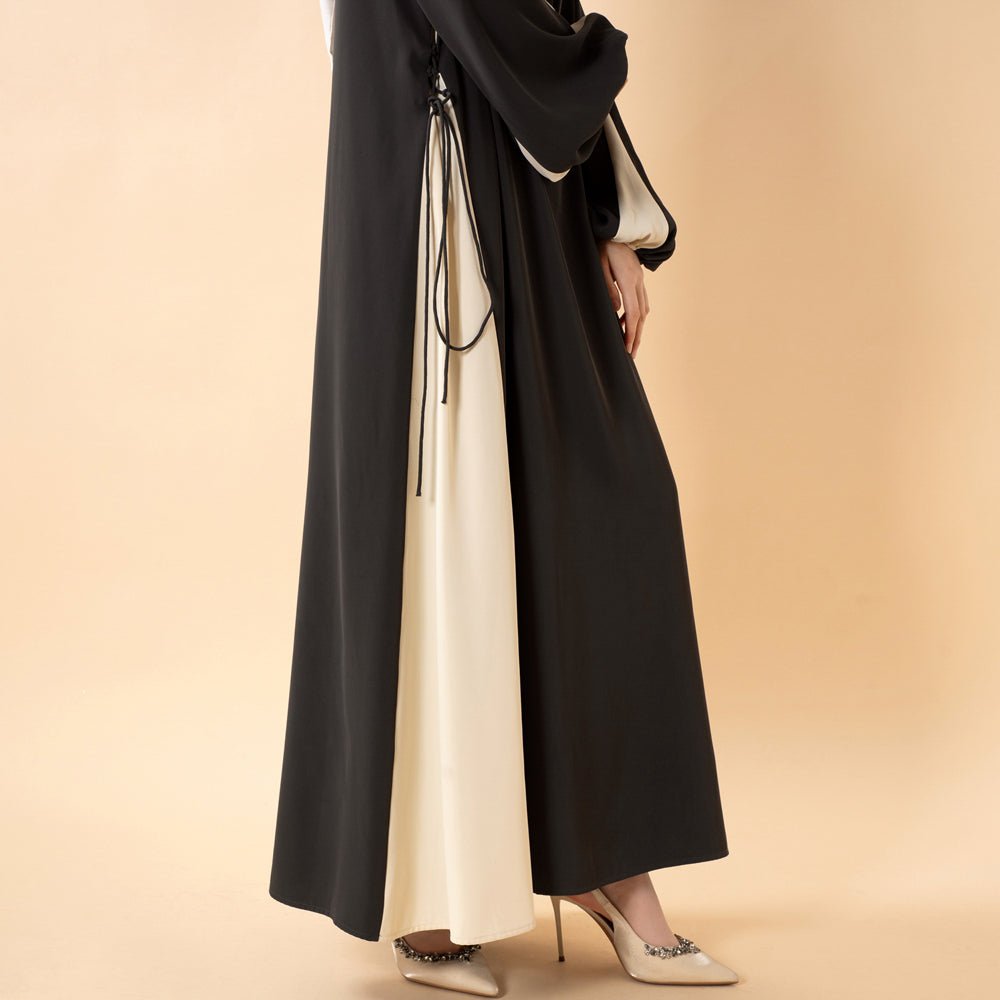 Abaya à Panneaux Contrastants avec Détail Cordon et Manches Ballon (MA421)