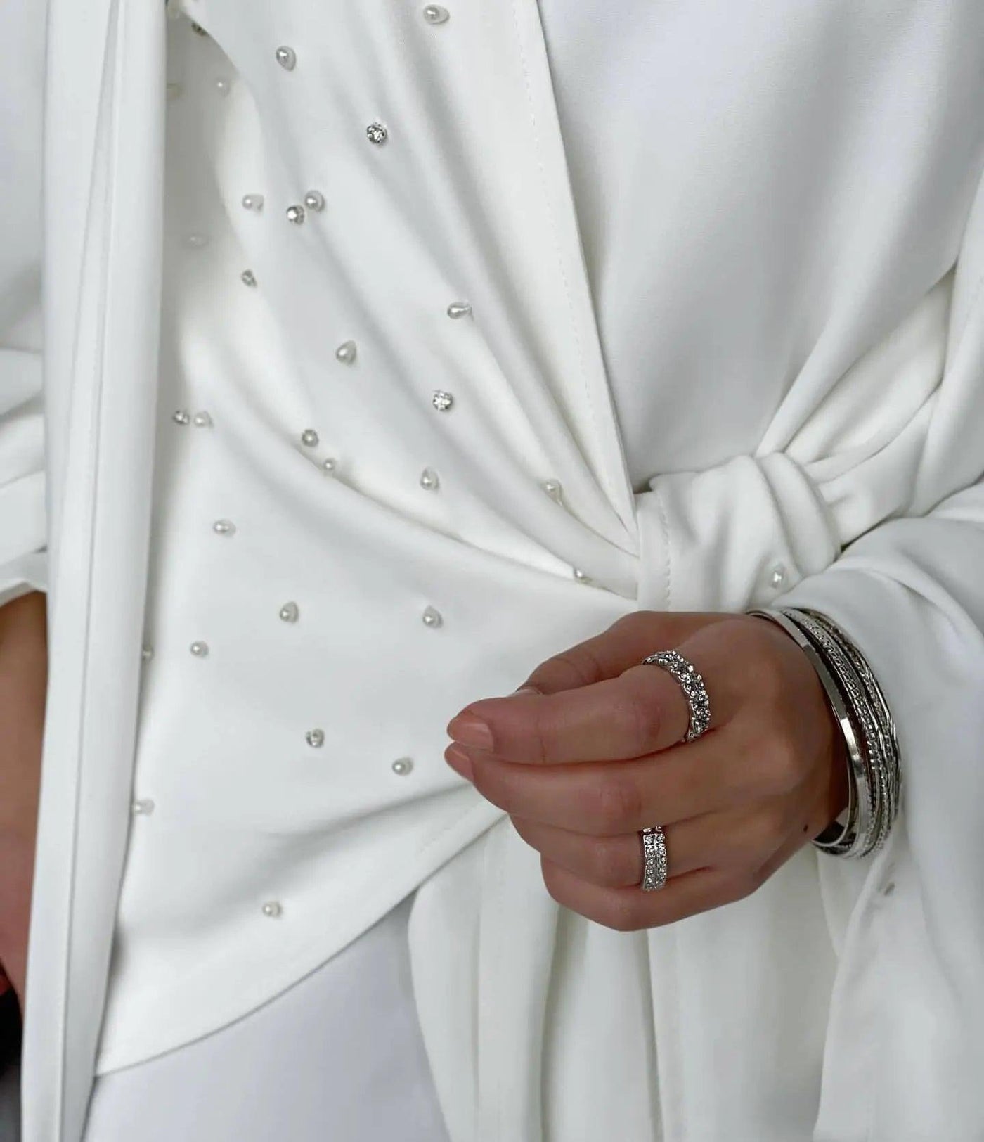Abaya unie avec perles (MOA031)