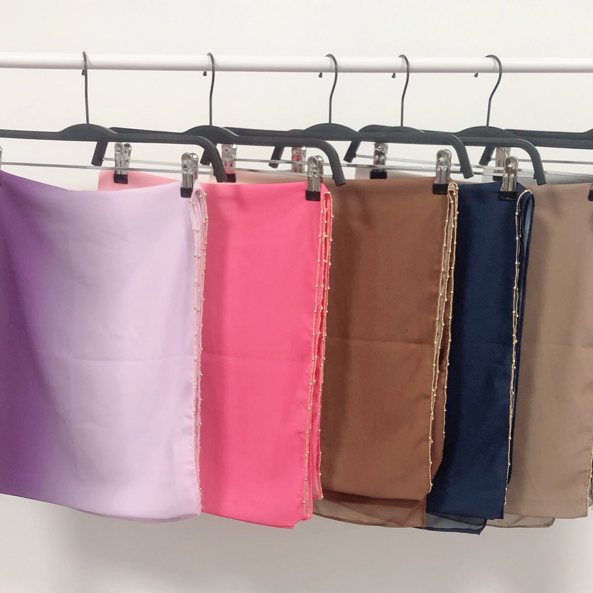 Hijab en Mousseline Perlée Chaîne Dégradé de Couleurs (MH137)