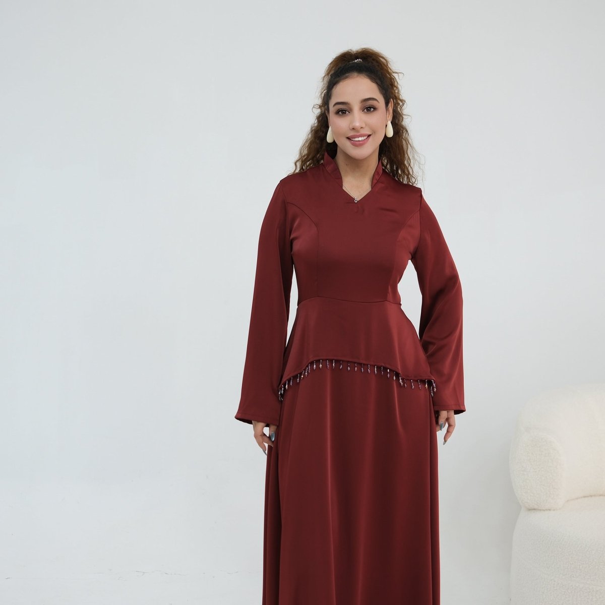 Robe Maxi Corset avec Taille Perlée et Manches Évasées (MS476)