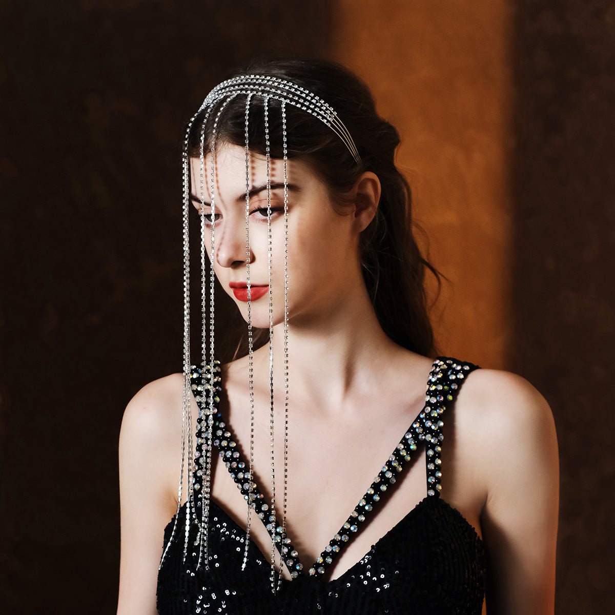 Bandeau MAC185 élégant à strass et pompons