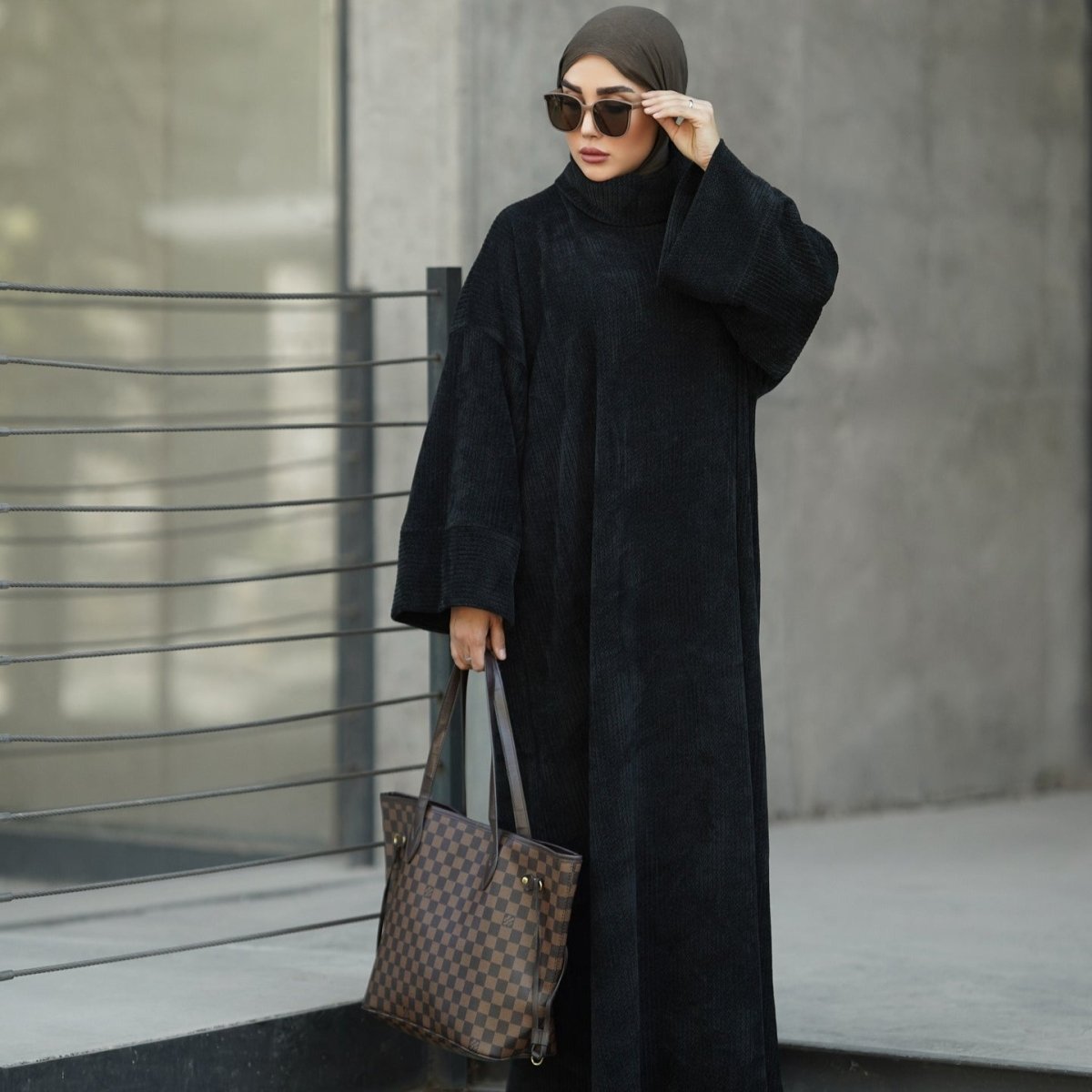 Abaya col roulé décontractée avec poches (MA383)