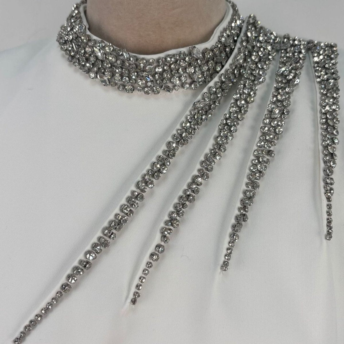 Robe de soirée ornée de cristaux (MS313)