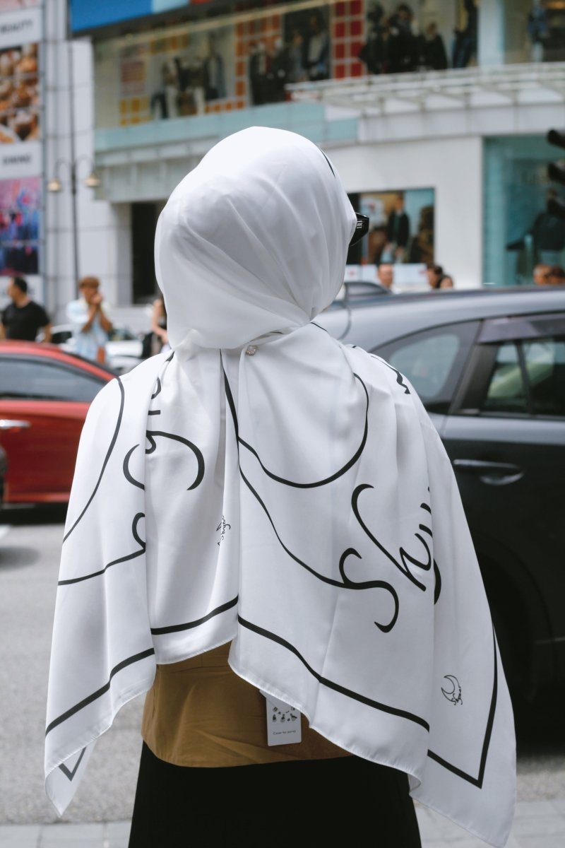 Hijab Imprimé Minimaliste Polyvalent (MH090)