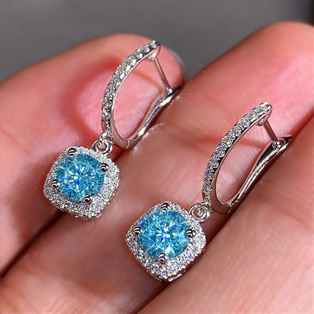 Boucles d'oreilles polyvalentes en zircone micro-pavée (MAC191)