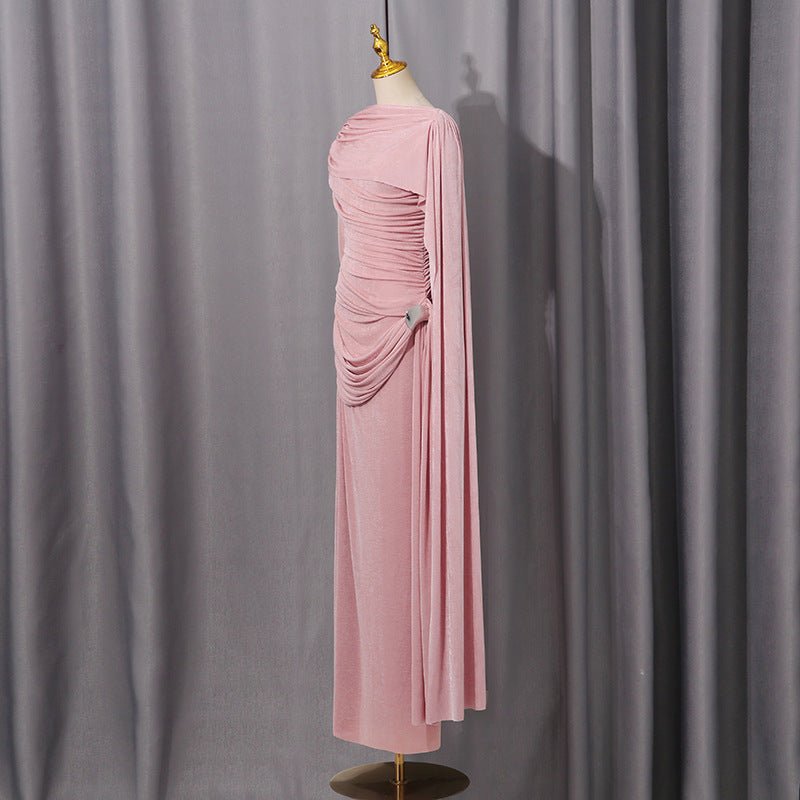 Robe Longue Cape Drapée en Diagonale | Robe Maxi Asymétrique à Manches Longues Drapées (MS222)