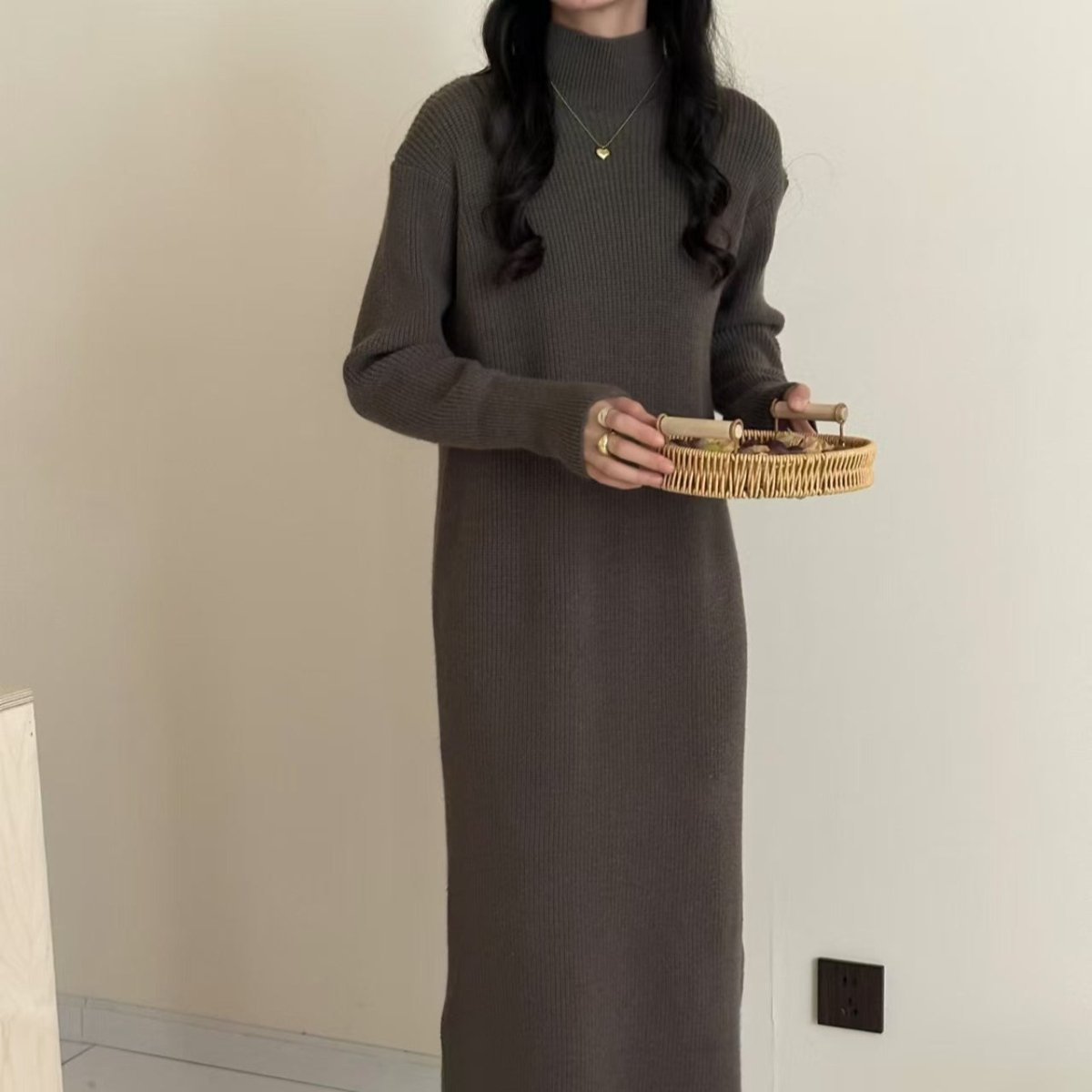 Robe maxi en maille côtelée à col montant (MS158)
