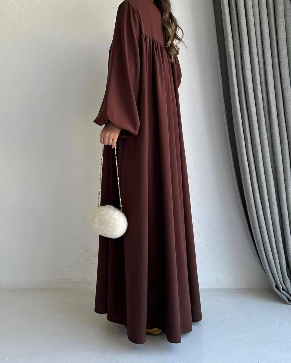 Abaya Musulmane Ample à Manches Fluides et Boutonnée (MA174)