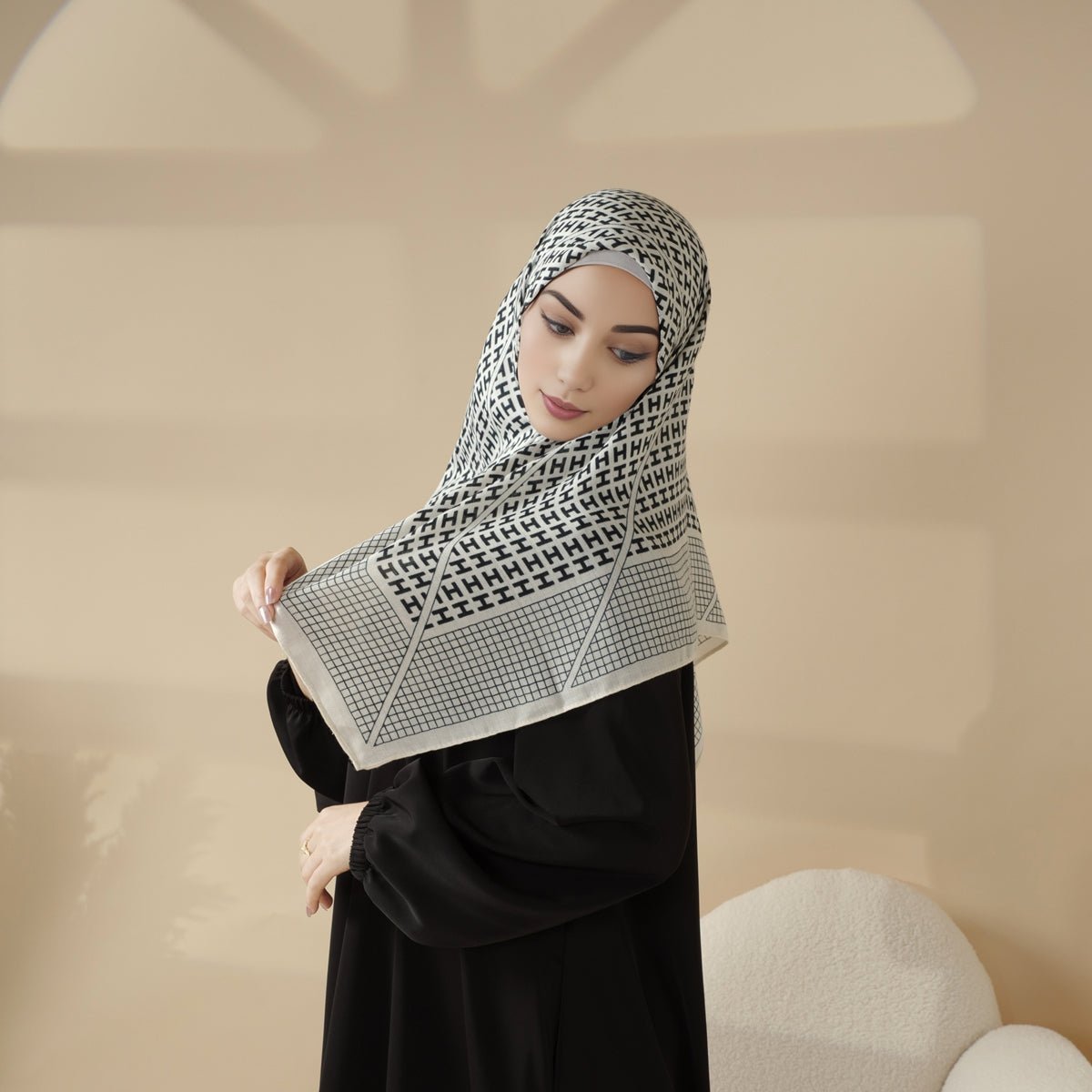 Foulard Carré Hijab en Cachemire Synthétique (MH091)