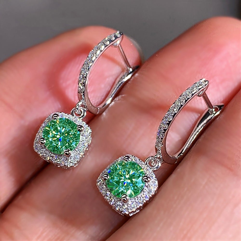 Boucles d'oreilles polyvalentes en zircone micro-pavée (MAC191)