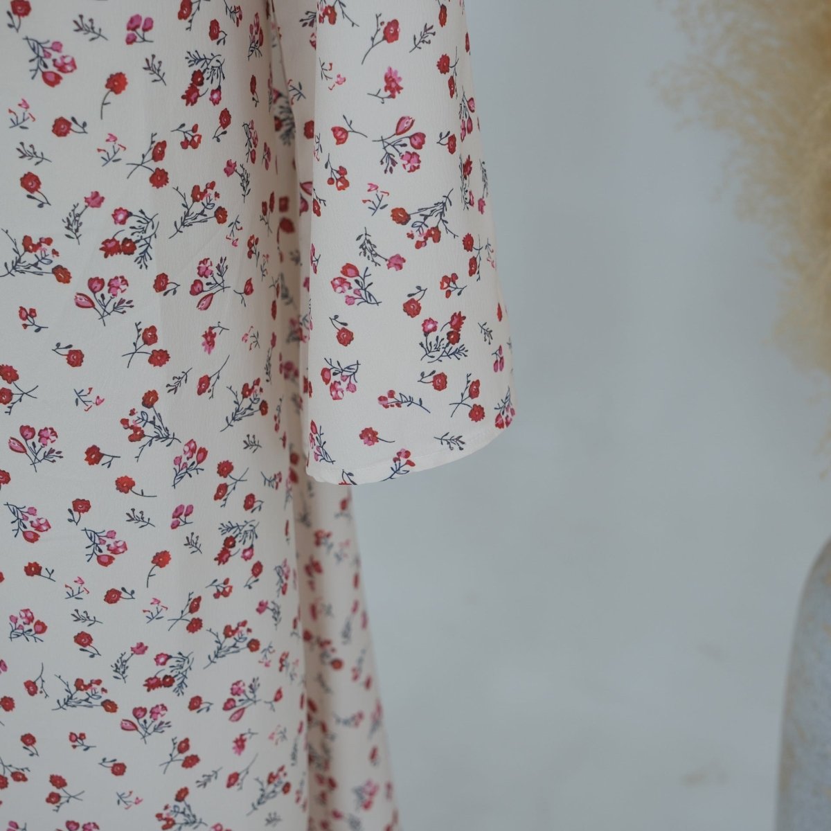 Robe Maxi à Manches Évasées et Motif Floral (MS490)