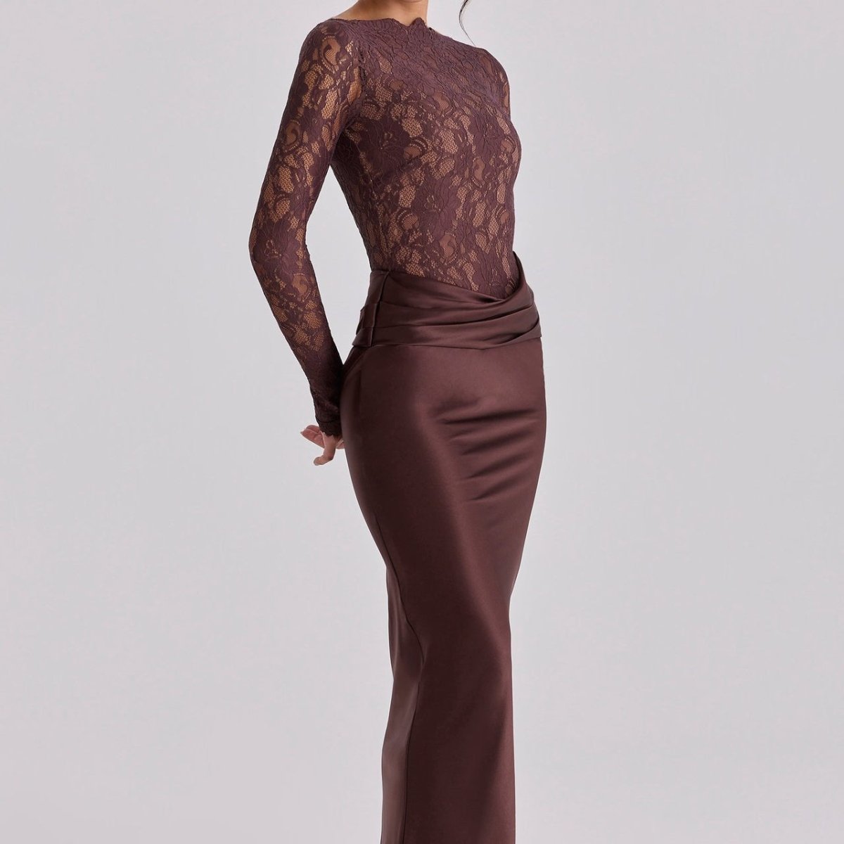 Robe Maxi Sirène en Satin Froncé avec Bustier en Dentelle (MS415)