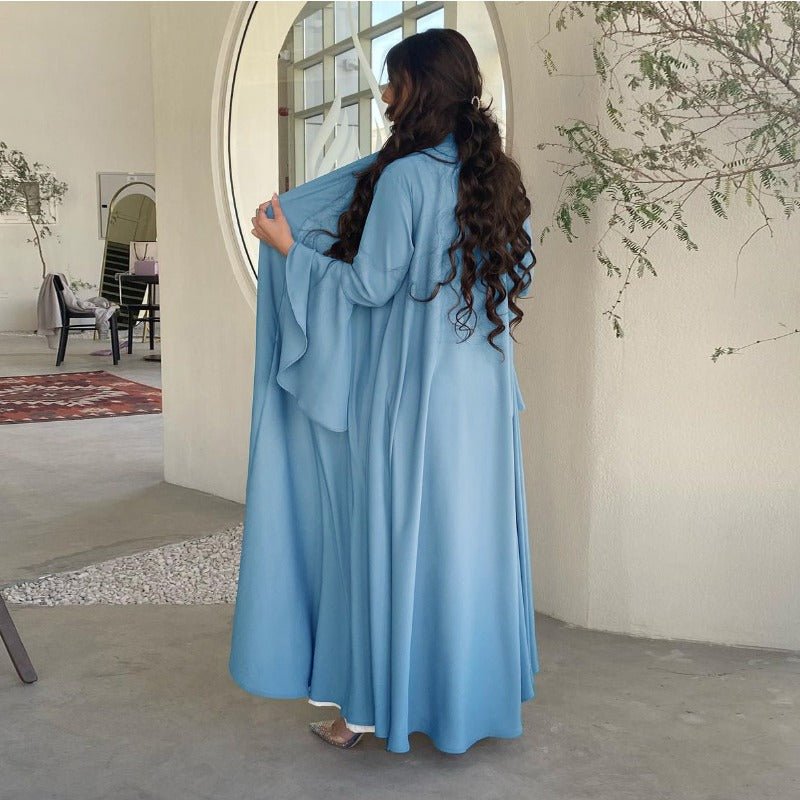 Robe Abaya Unie en Satin Doux Ouverte Devant à Manches Feuille de Lotus | Cache-Abaya Modeste Léger (MOA220)