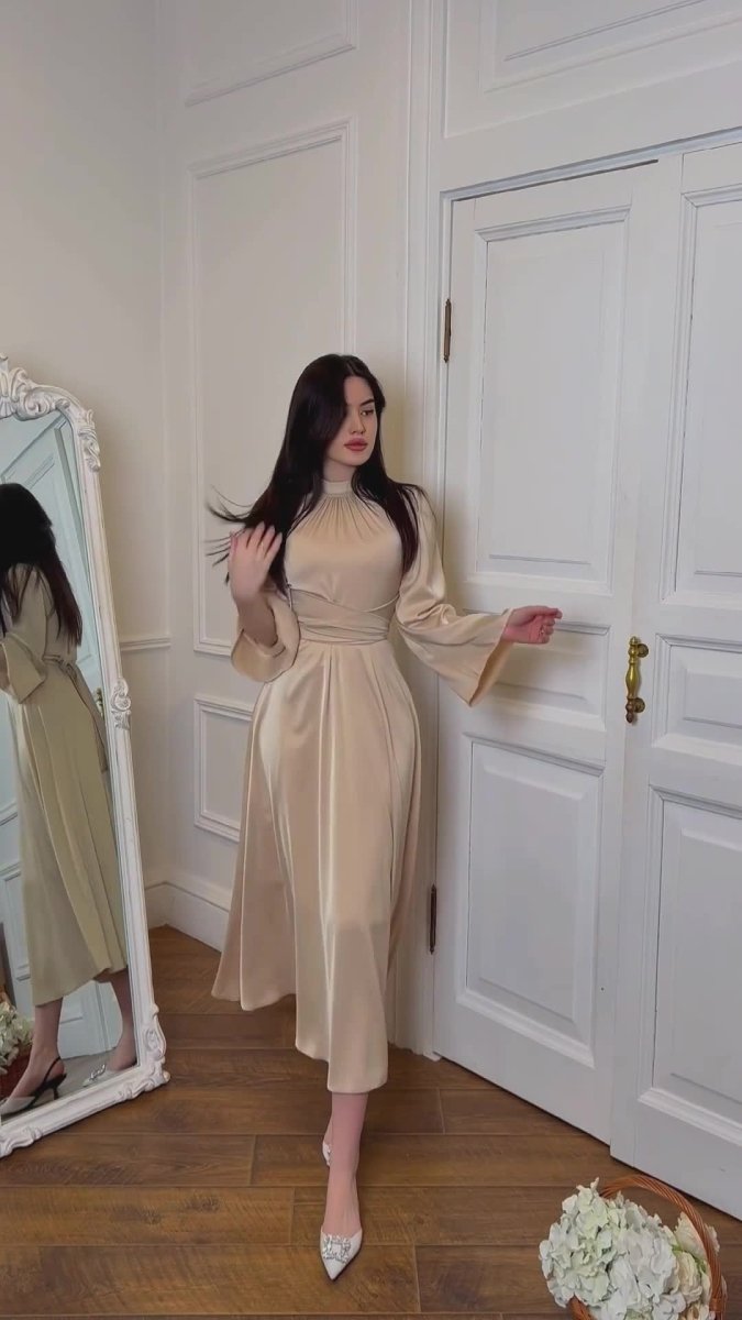 Robe Abaya de Soirée Princesse en Satin Intemporelle, Cintrée à la Taille (MA205)