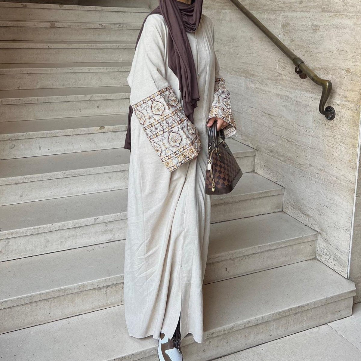 Ensemble Abaya Ouverte Broderie Exquise (MOA039)