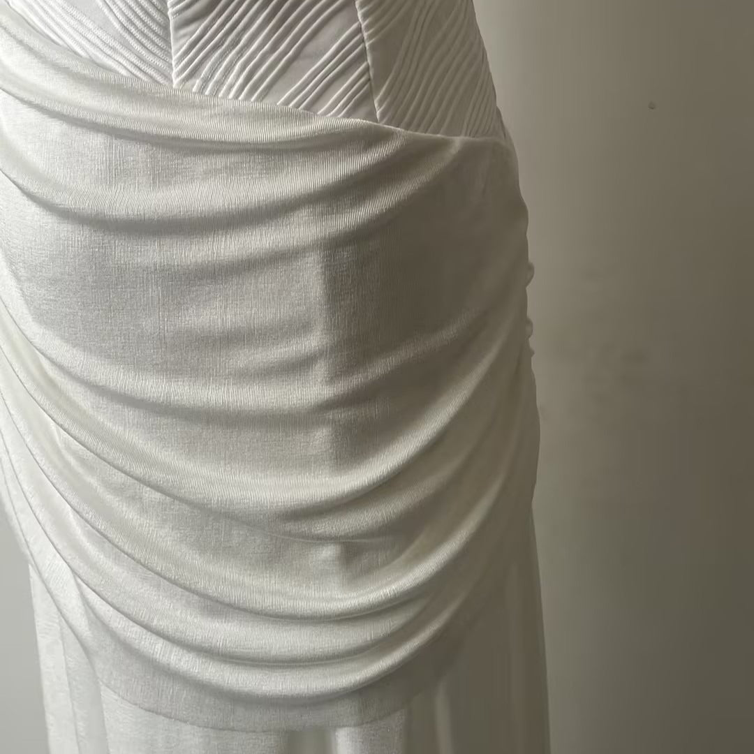 Robe sans manches à col montant (MS362)