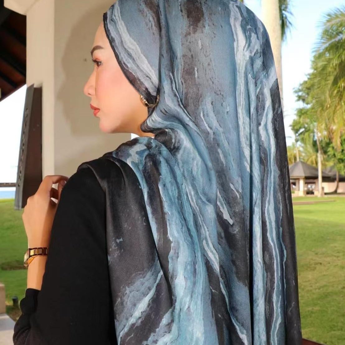 Collection de foulards hijab imprimé aquarelle polyvalents (MH166)