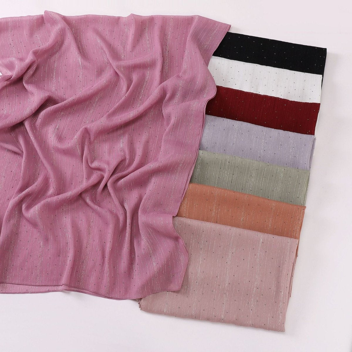Hijab Drapé Crinkle Argenté "Modest Elegance" avec Strass (MH155)