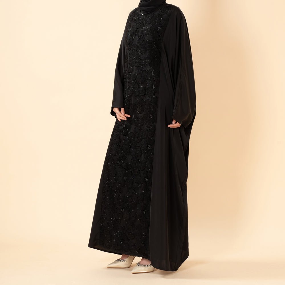Abaya Chauve-Souris Luxe en Ruban 3D Brodé avec Ceinture Ajustable (MA431)