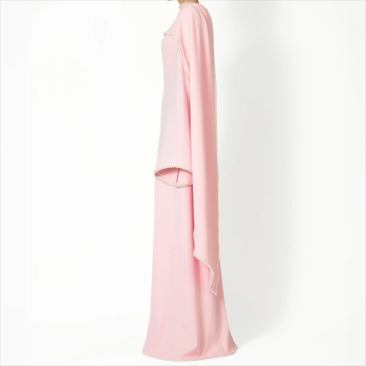 Robe de soirée élégante à manches cape ornée de perles (MA337)