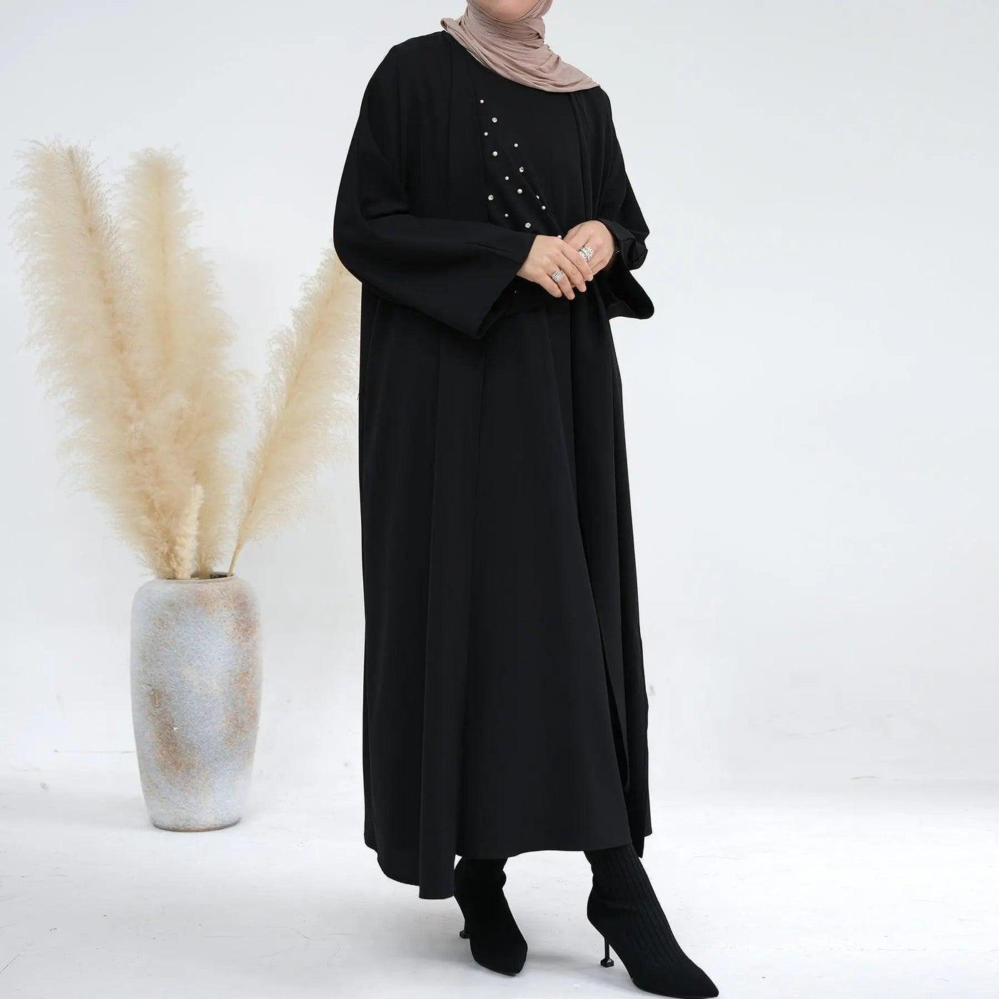 Abaya unie avec perles (MOA031)