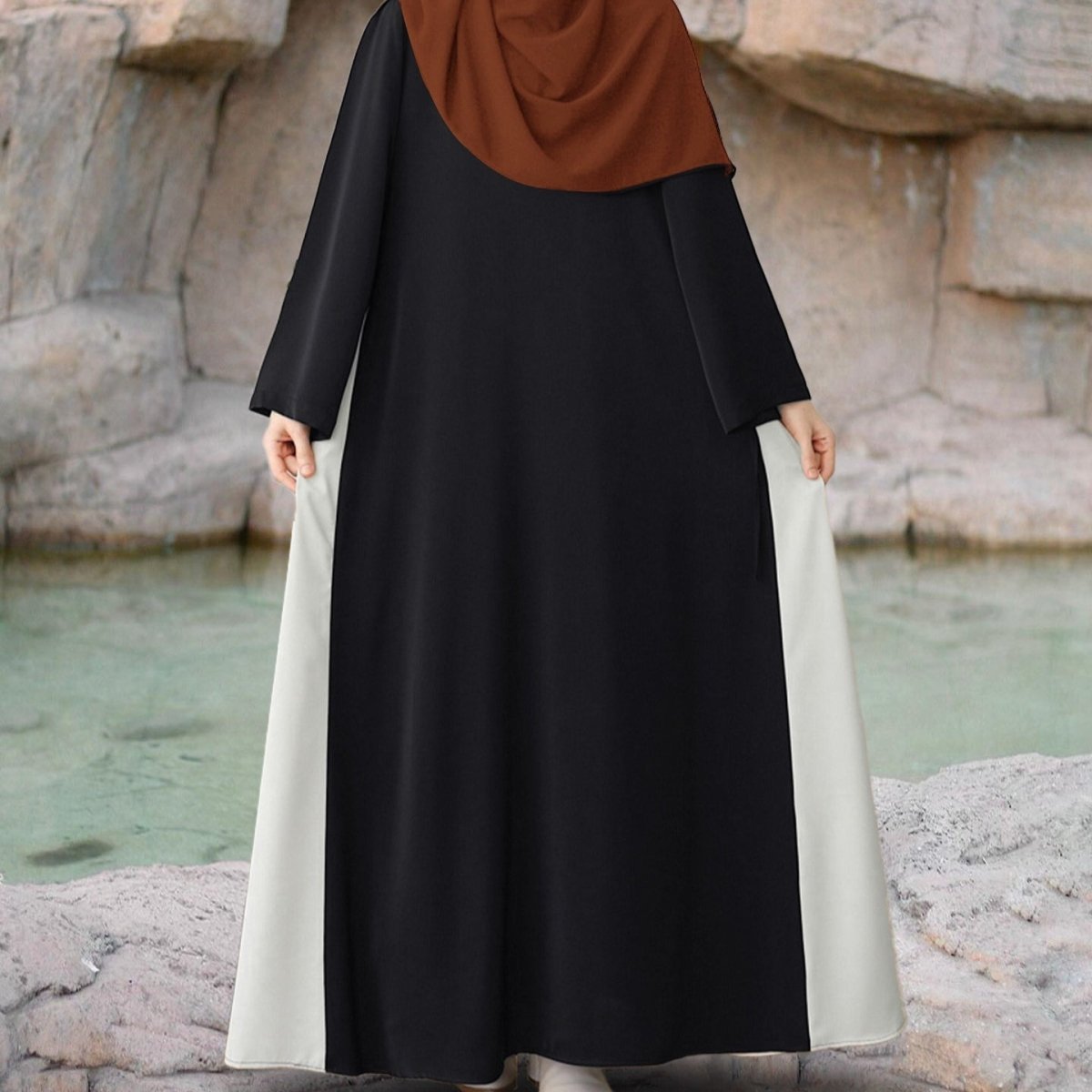 Abaya bicolore avec nœud sur le côté | Abaya maxi bicolore à col rond (MA362)