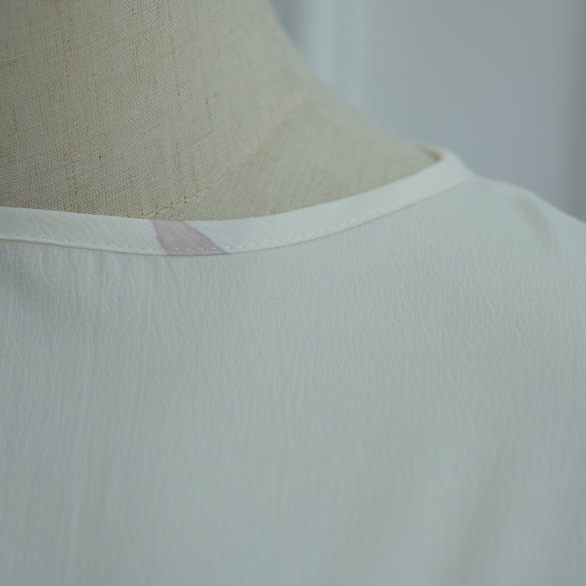 Robe Maxi à Manches Larges en Crinkle Délavé Floral Aquarelle (MS473)
