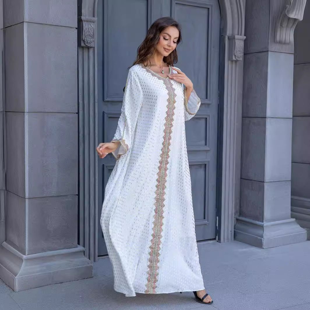 Abaya en dentelle brodée avec finition métallique (MA367)