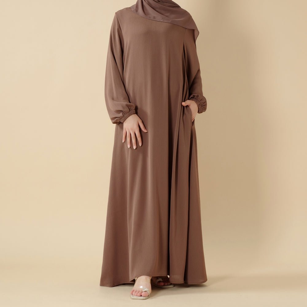 Abaya Premium en Nida Modest Luxury | Abaya Zoom Coupe Parapluie Été (UKMA233)