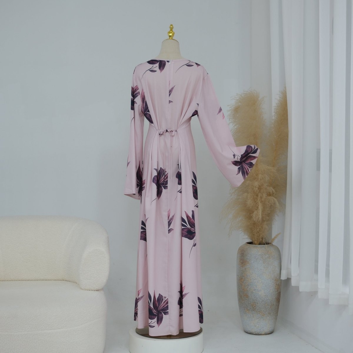 Robe Maxi à Imprimé Floral avec Manches Cape (MS440)