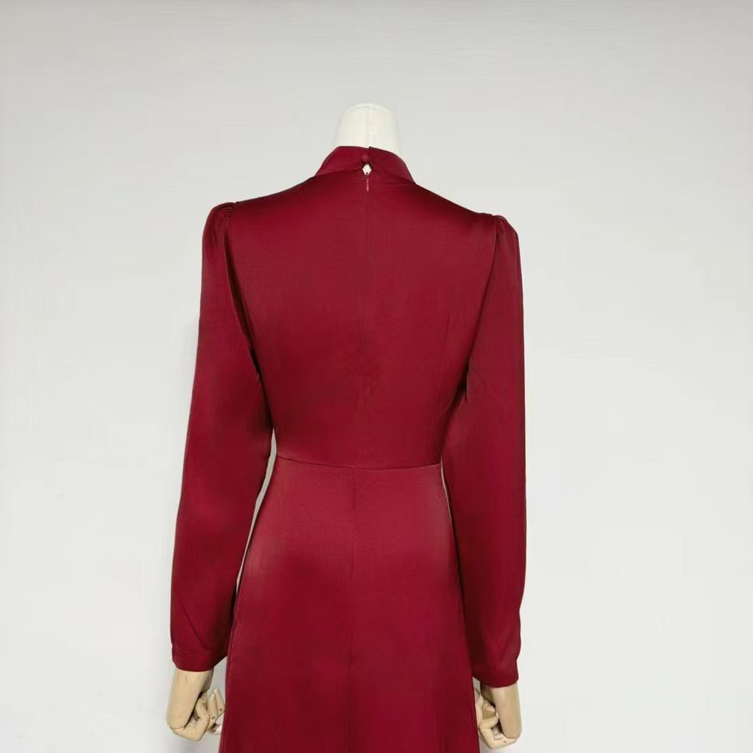 Robe froncée ornée de cristaux avec jupe à volant asymétrique (MS346)