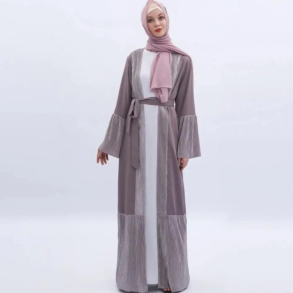 MO 001 Abaya Ouverte à Manches Trompette et Design Plissé
