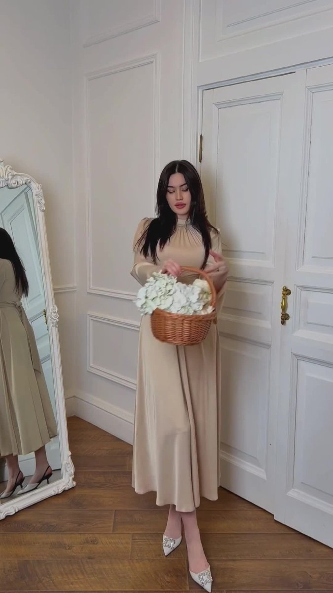 Robe Abaya de Soirée Princesse en Satin Intemporelle, Cintrée à la Taille (MA205)