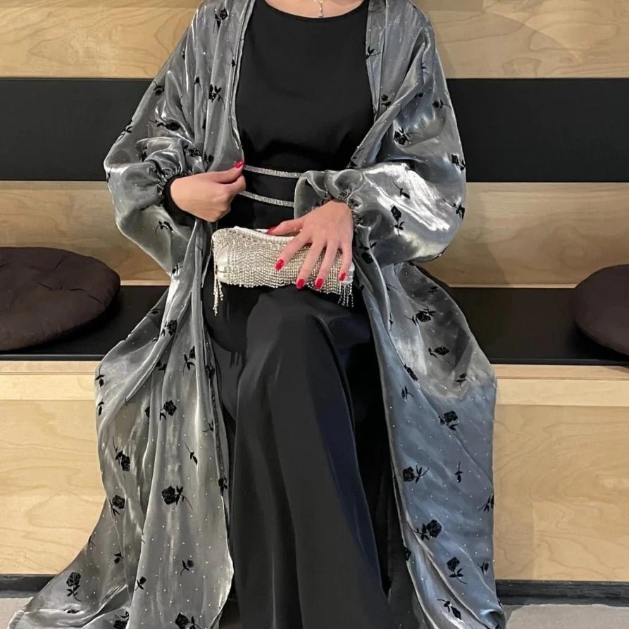 Abaya ouverte Organza Rose brodée de fleurs et papillons (MOA115)