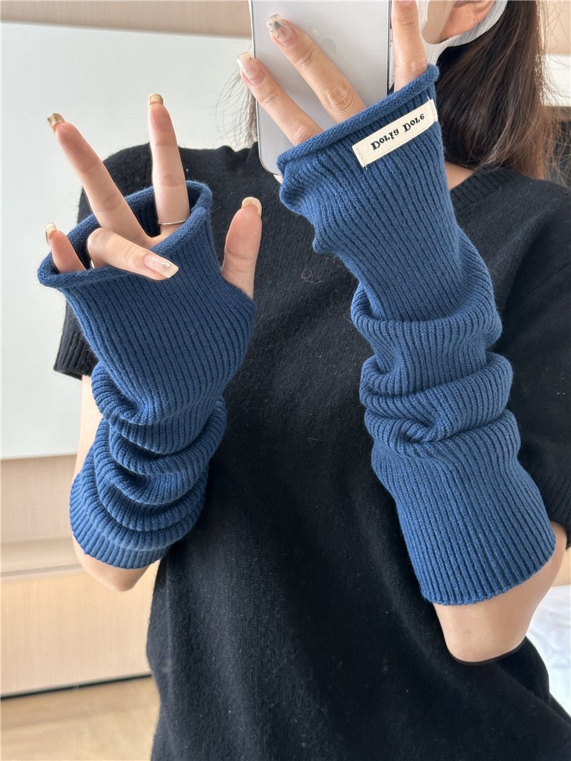**Manches en Maille Cascadantes – Élégance Cosy pour un Style Superposé** (MAC312)