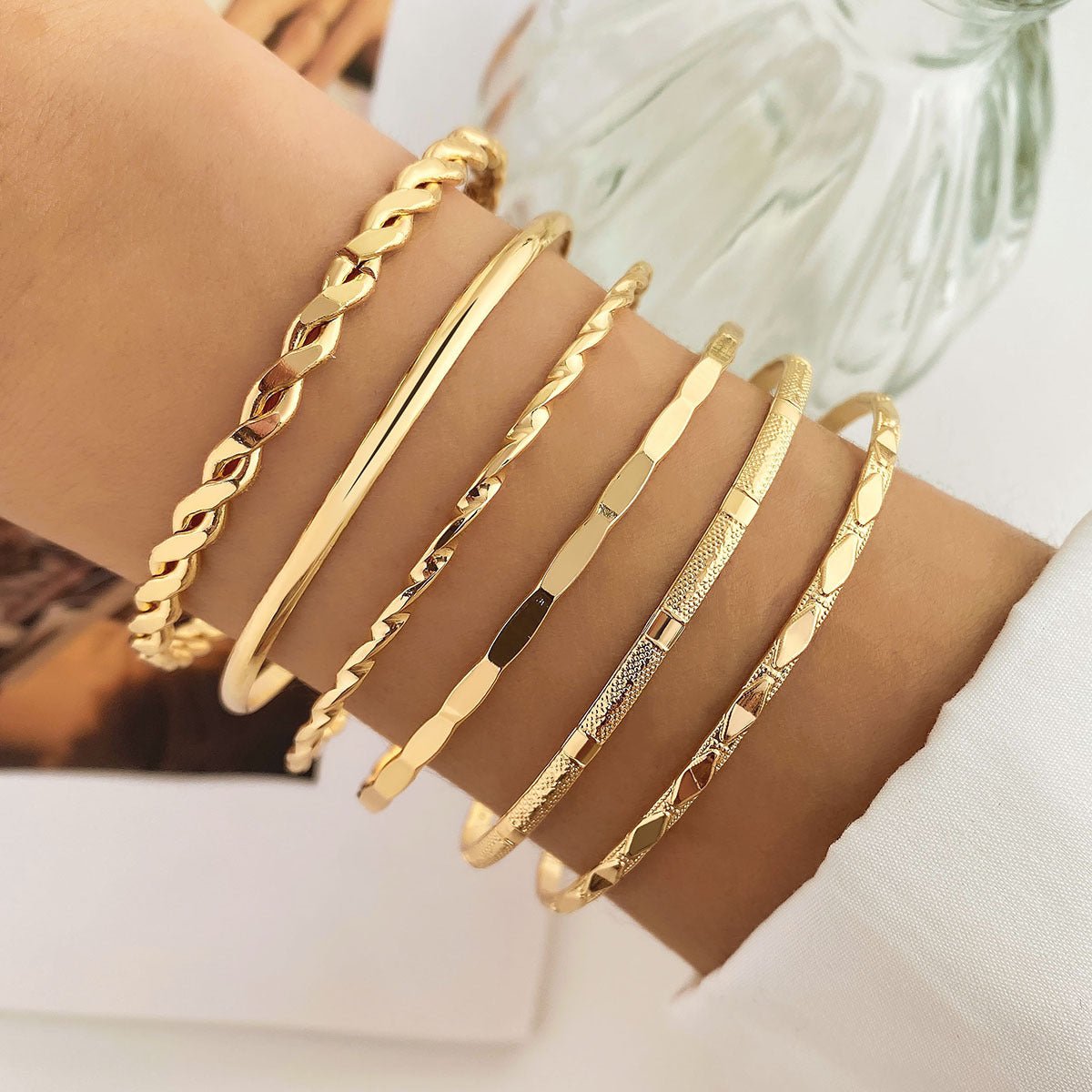 Bracelet ouvert rétro simple et polyvalent (MAC202)